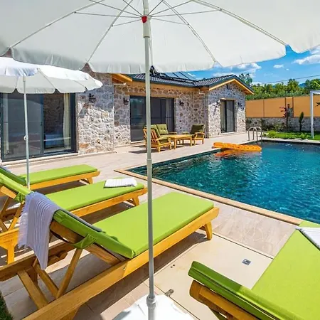 Villa Canoezue 1 *